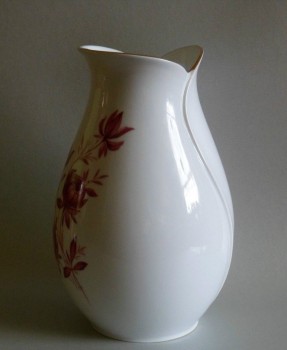Royal KPM Vase weiß mit Blumen Dekor