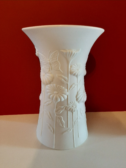 AK Kaiser Vase weiß Biskuit Porzellan M.Frey |Nice Deko