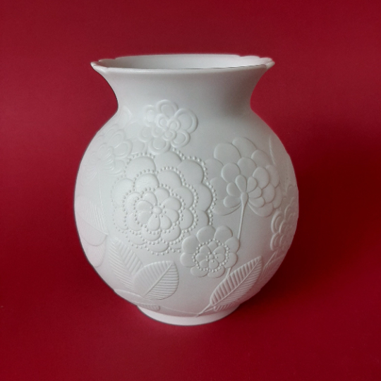 AK Kaiser Vase weiß Biskuit Porzellan M.Frey |Nice Deko