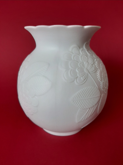 AK Kaiser Vase weiß Biskuit Porzellan M.Frey |Nice Deko