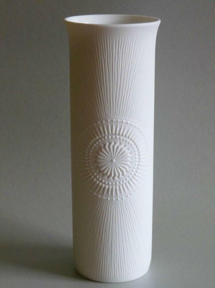 AK Kaiser Vase weiß Biskuit Porzellan 70er Jahre Nice Deko