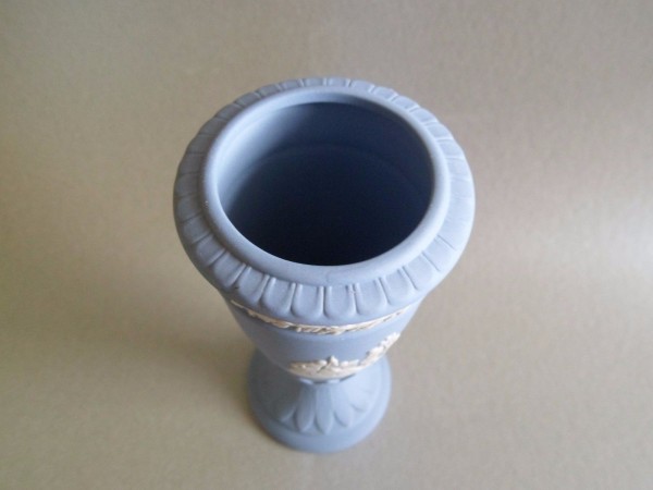 Wedgwood Vase Jasperware hellblau | 12 cm