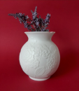 AK Kaiser Vase weiß Biskuit Porzellan M.Frey Nr. 641